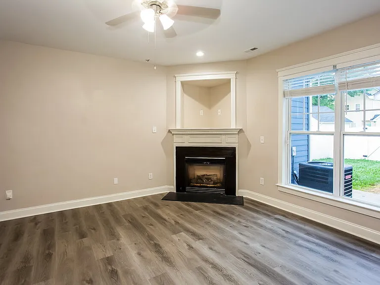 8116 Bud Henderson Rd — Photo 6