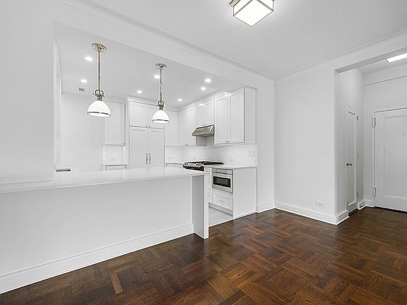 5th image of 945 5th Ave APT 19D