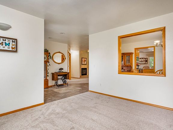 4th image of 5611 Eveningside Ln
