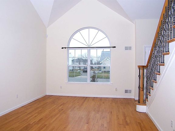 4th image of 25 Jordan Dr