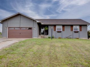 209 Charden Dr, Arkansas City, KS 67005