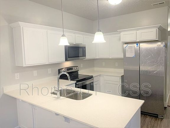 3rd image of 1807 W Eaglewood Dr #O302