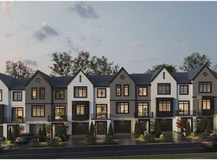 2100 W 86th Way, Leawood, KS 66206