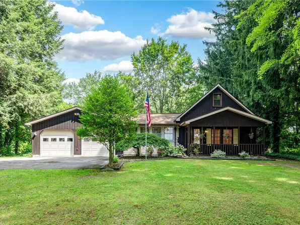 304 Orlando Ave, New Castle, PA 16105