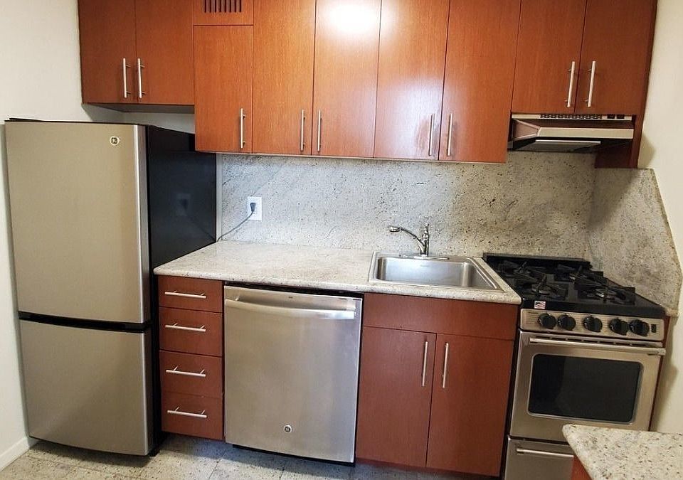 2nd image of 239 Park Ave S #3-B*