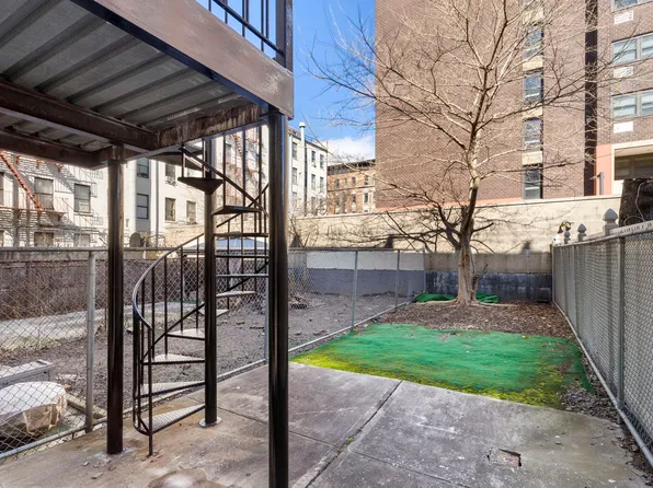 275 West 132nd Street image 6 of 13