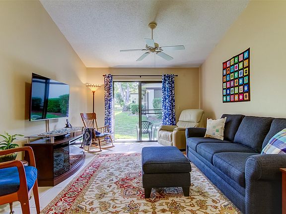 3rd image of 1345 Daffodil Place #608