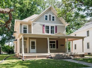 918 Laramie St, Manhattan, KS 66502