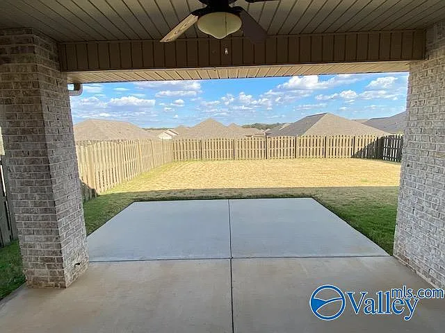 311 River Rock Dr — Photo 42