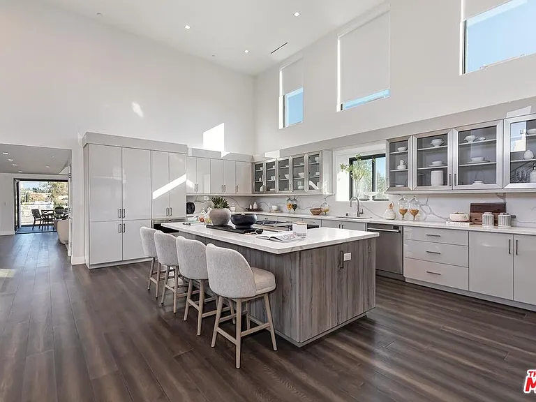 1839 Pandora Ave #PENTHOUSE — Photo 17