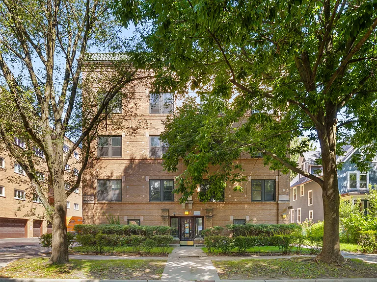 721 Foster St #1W — Photo 1