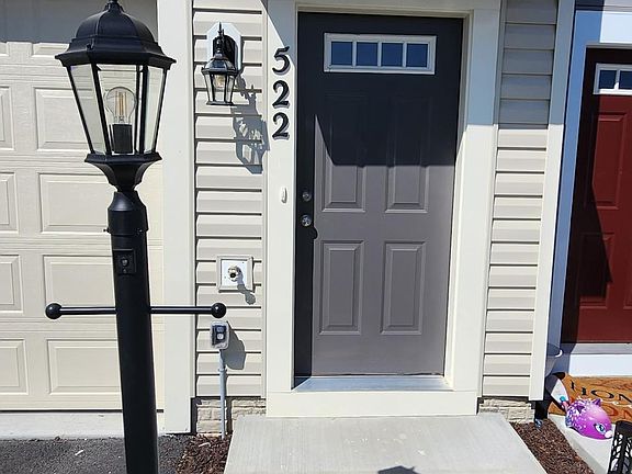 2nd image of 522 Parkland Dr