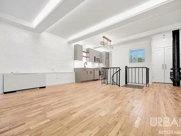123 Bank St #190 — Photo 3