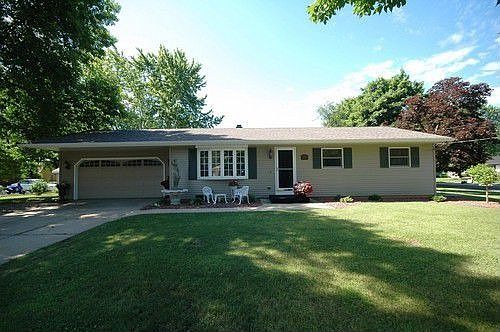 1st image of 1504 Holiday Dr