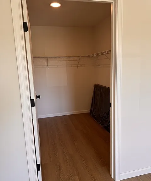 2nd Floor - Master Bedroom Closet