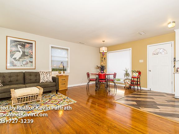 4th image of 2401 James Ave