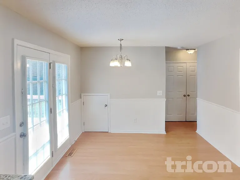 200 Falcon Rd — Photo 4