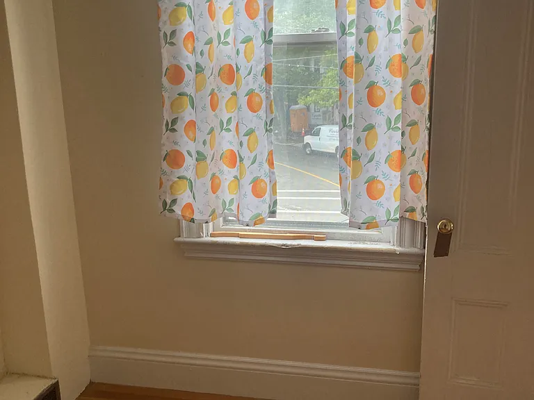 234 Cypress St #2 — Photo 5