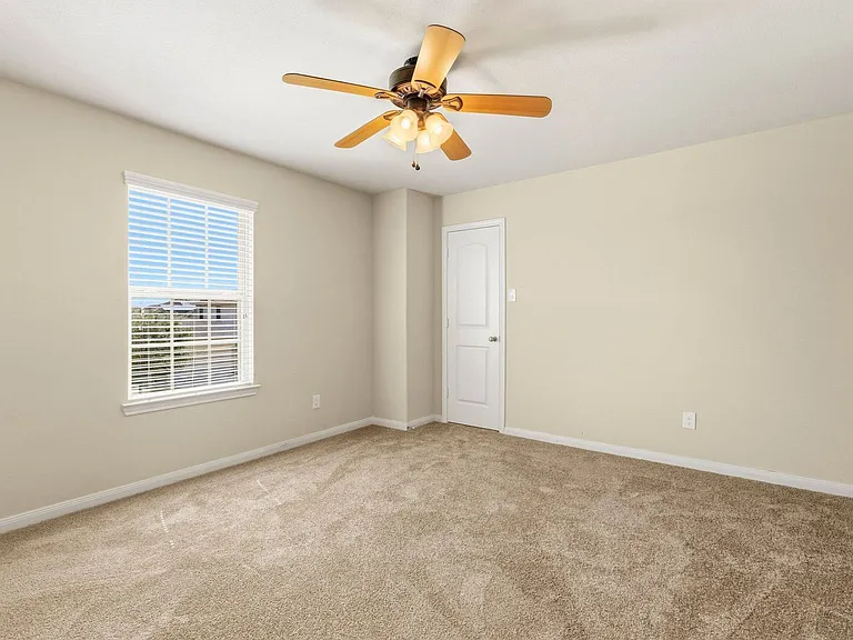 6131 Carpenters Cove Ln — Photo 28