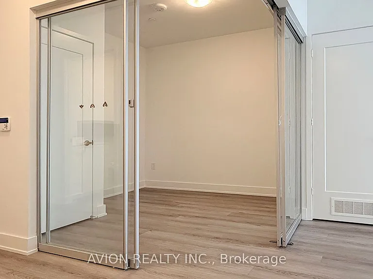 60 Princess St #205 — Photo 12