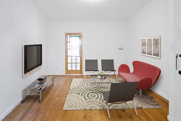 Rented by LC Lemle Real Estate Group | media 30