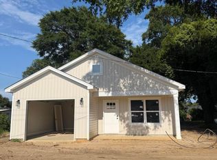 23 S Cantey St, Summerton, SC 29148