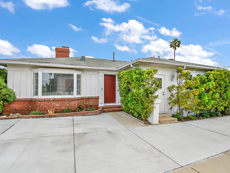 10206 S Hobart Blvd — Photo 24