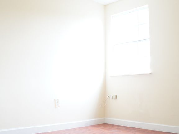 3rd image of 14761 N Beckley Sq