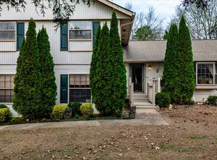 101 Surrey Ln, Seneca, SC 29672