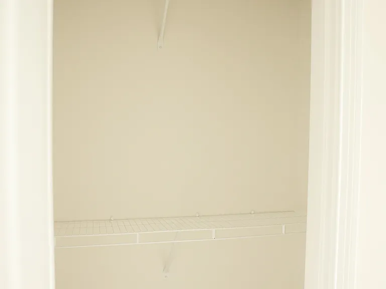 Oak Hill Apartments — Photo 11