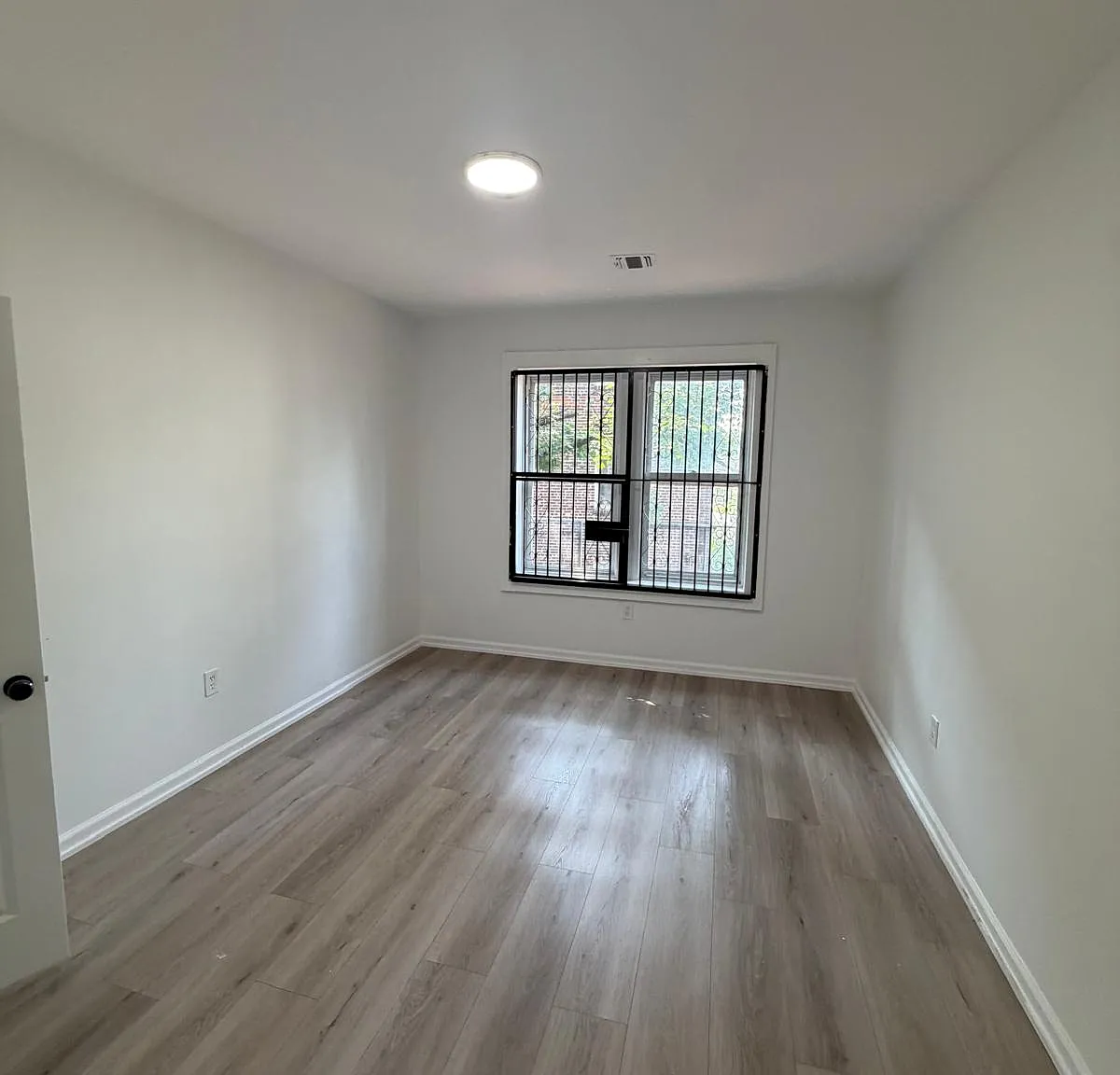 2 bed, $1,750 — Photo 1