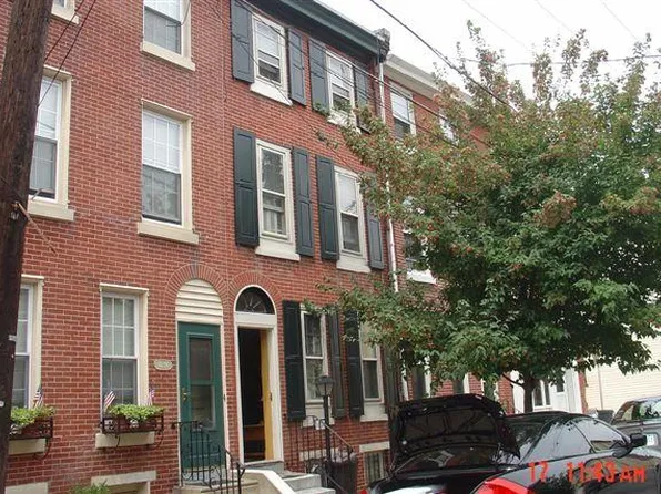 1036 E Palmer St, Philadelphia, PA 19125
