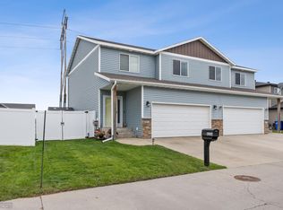 4284 Estate Dr S, Fargo, ND 58104