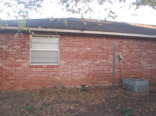 112 N Ross St, Walters, OK 73572