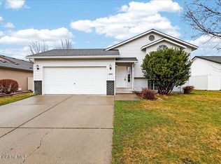 2435 N Bunchgrass Dr, Post Falls, ID 83854