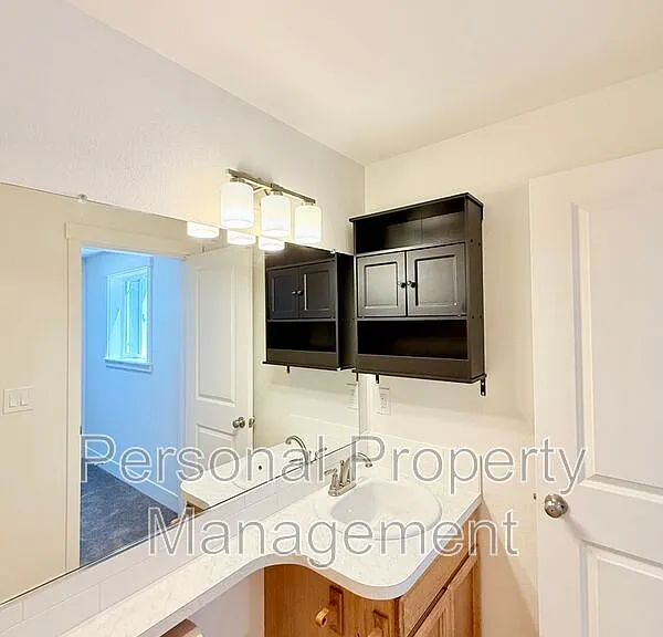 16900 NE 22nd St — Photo 13
