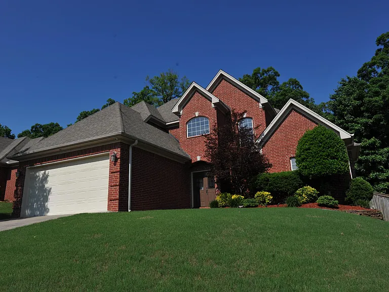 1416 Lansing St — Photo 2