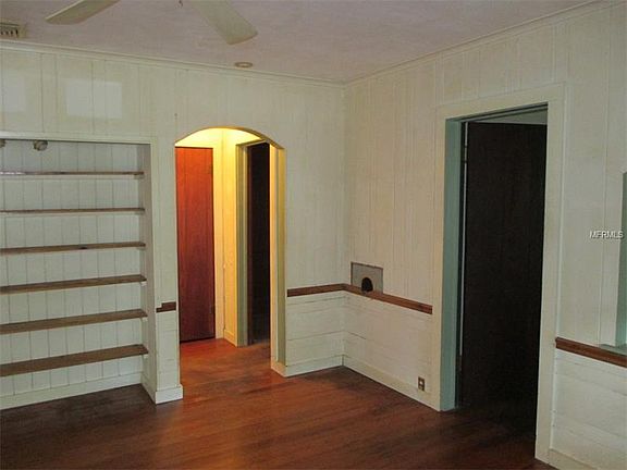 3rd image of 904 Patterson Dr