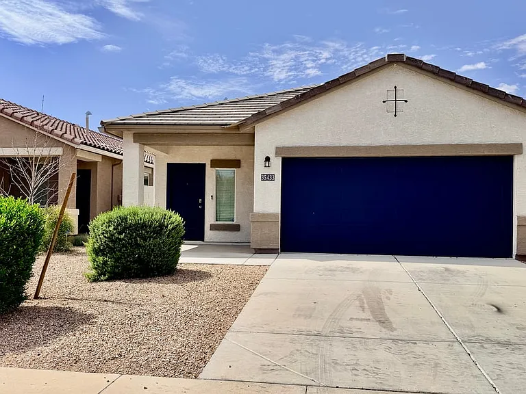 35433 W San Alvarez Ave — Photo 2