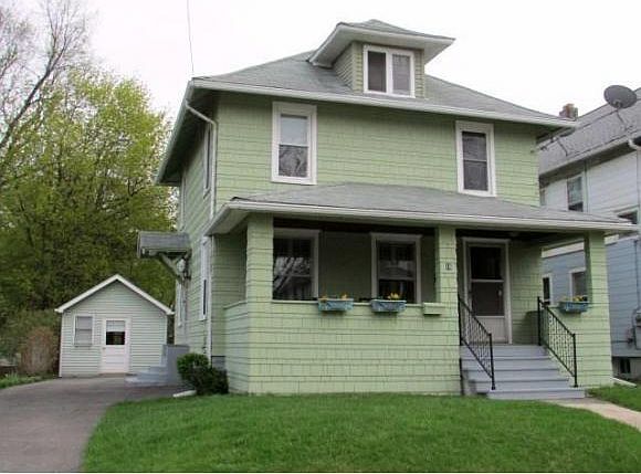 1st image of 18 Jackson St