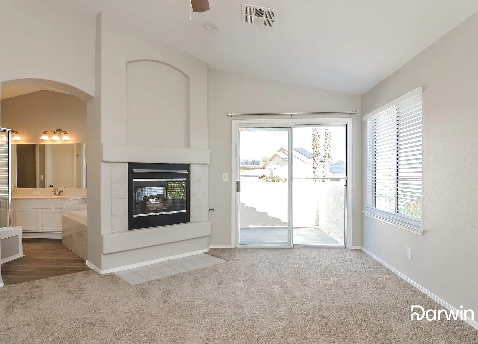 4 bed, 2.5 bath, 2055 sqft, $2,195 — Photo 3