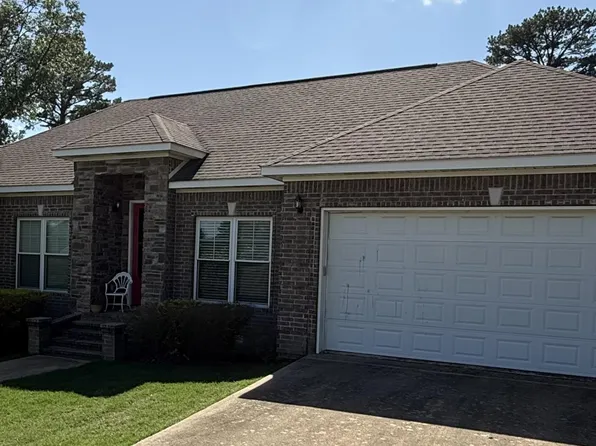 290 Aberdeen Dr, Batesville, AR 72501