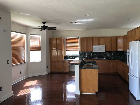 5th image of 11806 SW Bennington Cir