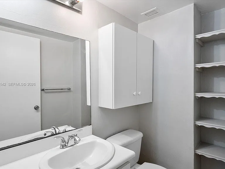 9225 Collins Ave #706 — Photo 14