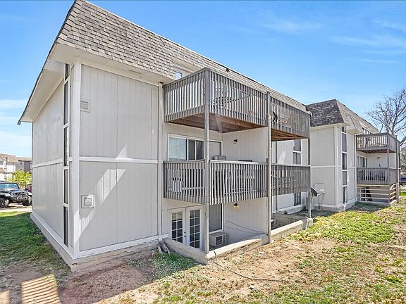 3rd image of 14155 E Montview Blvd #Ee1260308