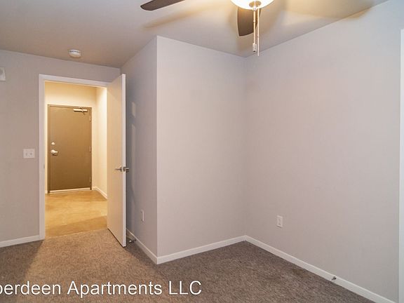 5th image of 1121 Jackson St #213