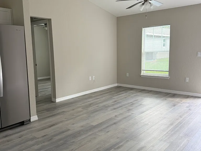 9543 N Travis Dr #B — Photo 7
