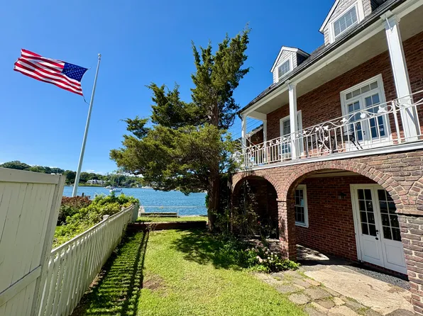 700 Steamboat Rd #1G, Greenwich, CT 06830