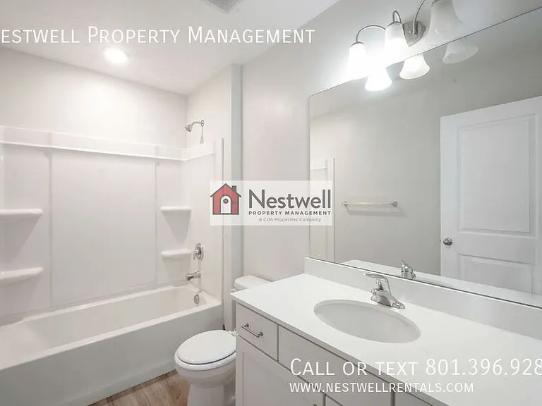 97 N Voyager Ln — Photo 8
