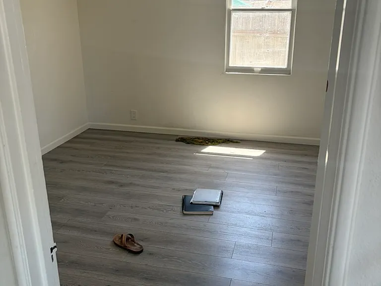 1531 Newport Ave — Photo 6